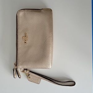 Coach Wrislet Wallet Gold